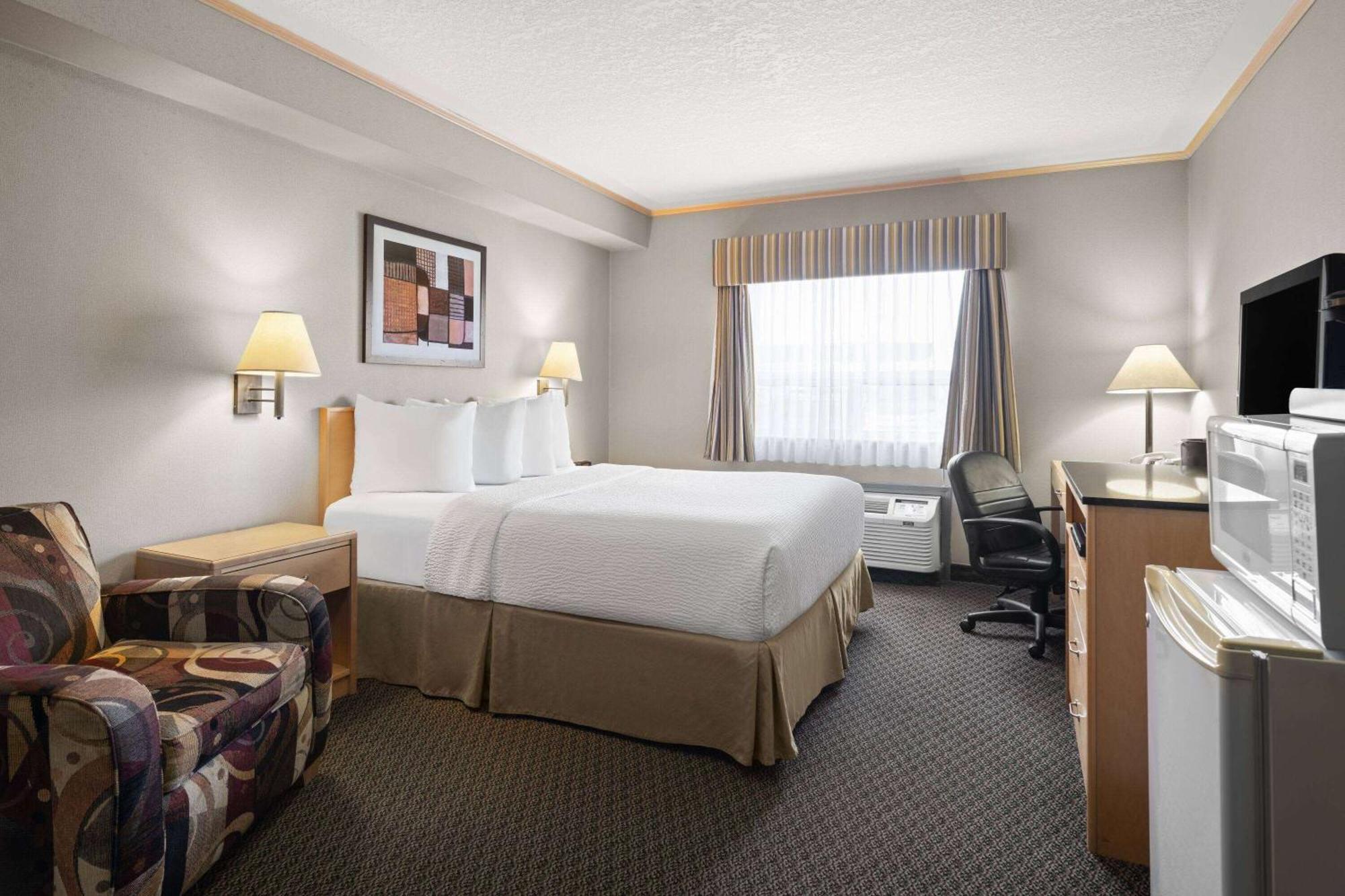 Travelodge By Wyndham Fort Mcmurray Zewnętrze zdjęcie