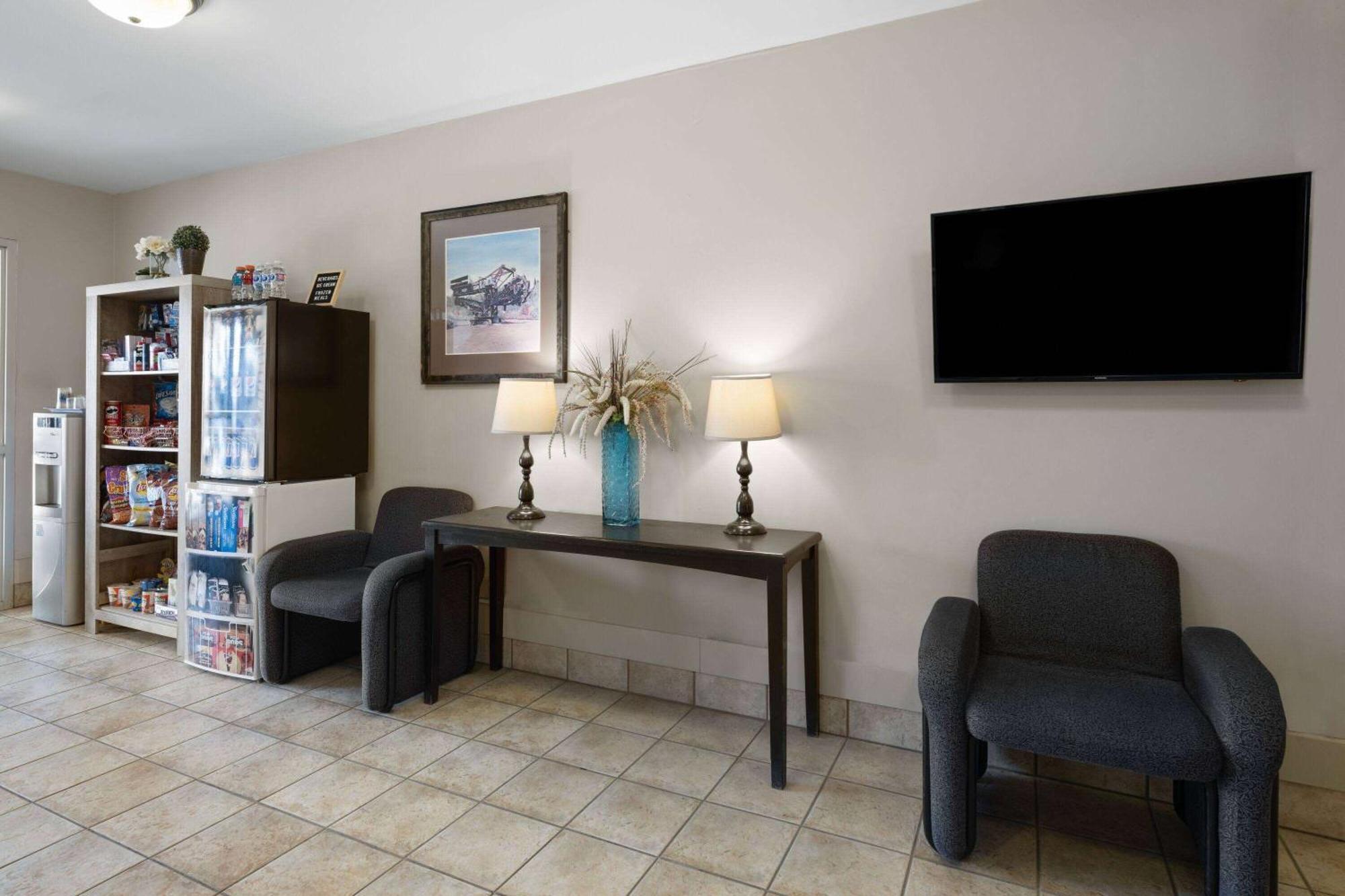 Travelodge By Wyndham Fort Mcmurray Zewnętrze zdjęcie