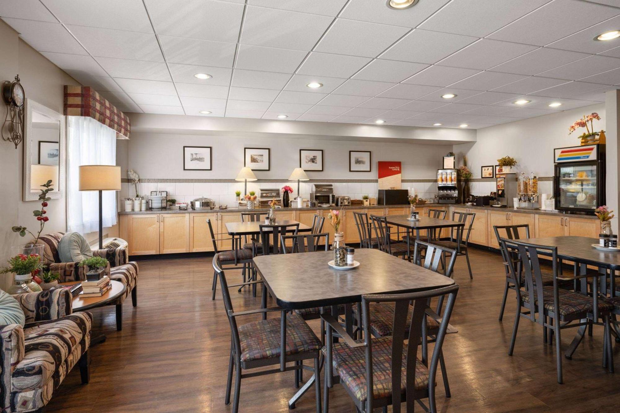 Travelodge By Wyndham Fort Mcmurray Zewnętrze zdjęcie