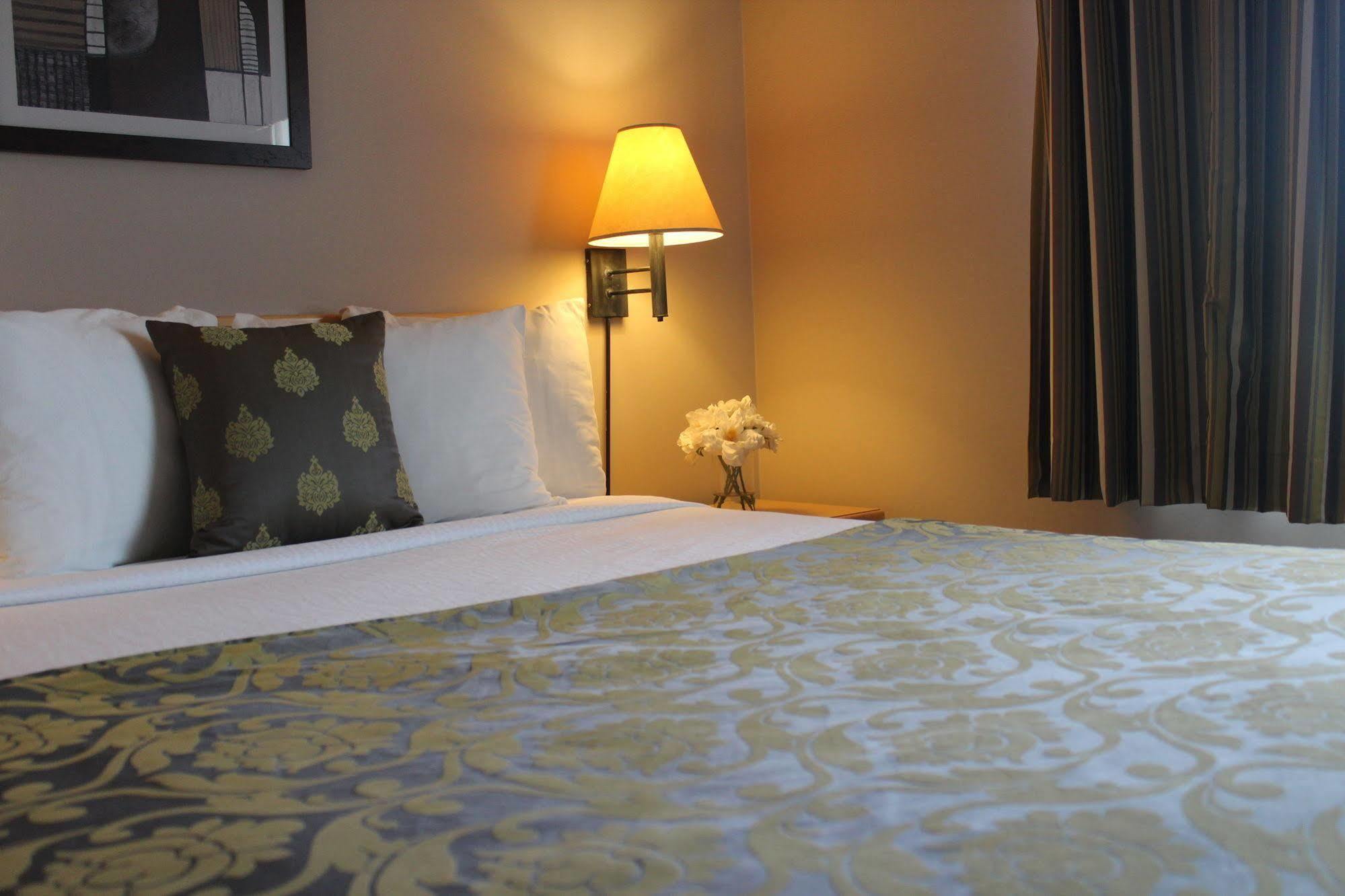 Travelodge By Wyndham Fort Mcmurray Zewnętrze zdjęcie