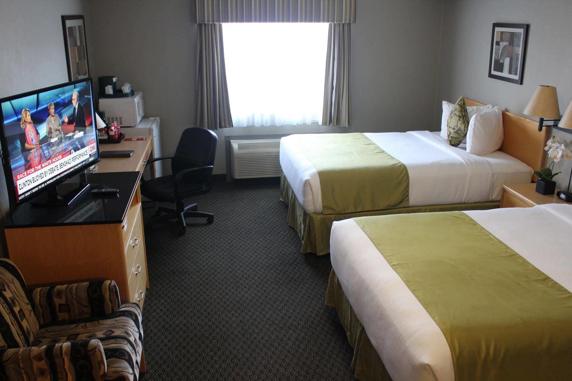 Travelodge By Wyndham Fort Mcmurray Zewnętrze zdjęcie